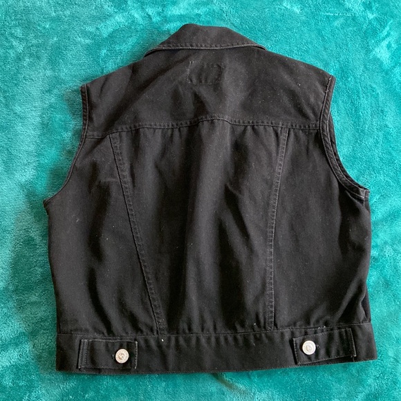 KiKomo vest - Picture 3 of 5